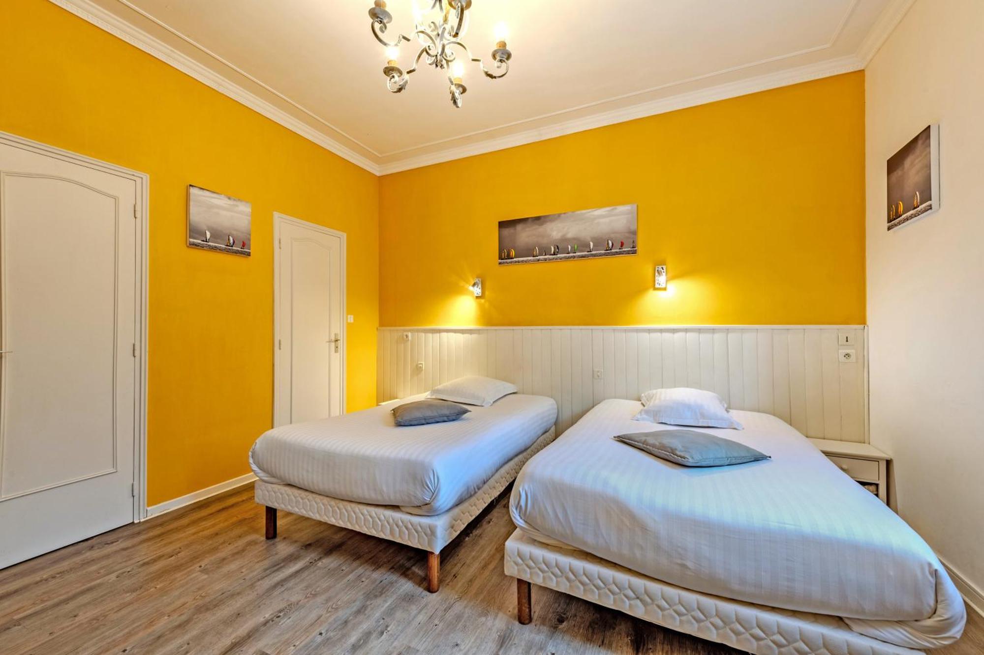 Logis Hotel De La Corniche Brest Exteriör bild